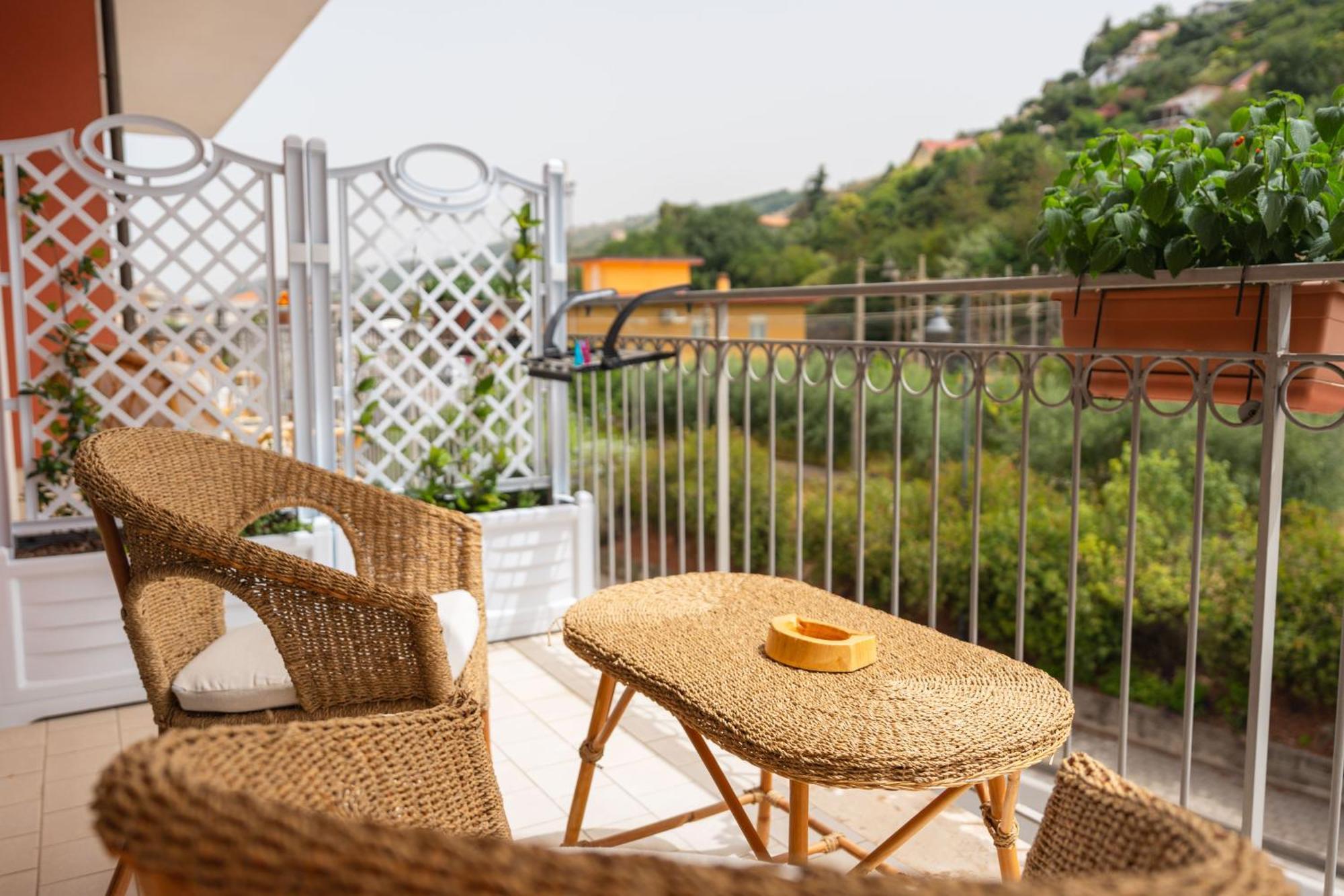 ホテル Noi 2 Nel Cilento アグローポリ エクステリア 写真